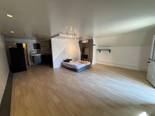 370 Bartlett Street 2, San Francisco, CA 94110