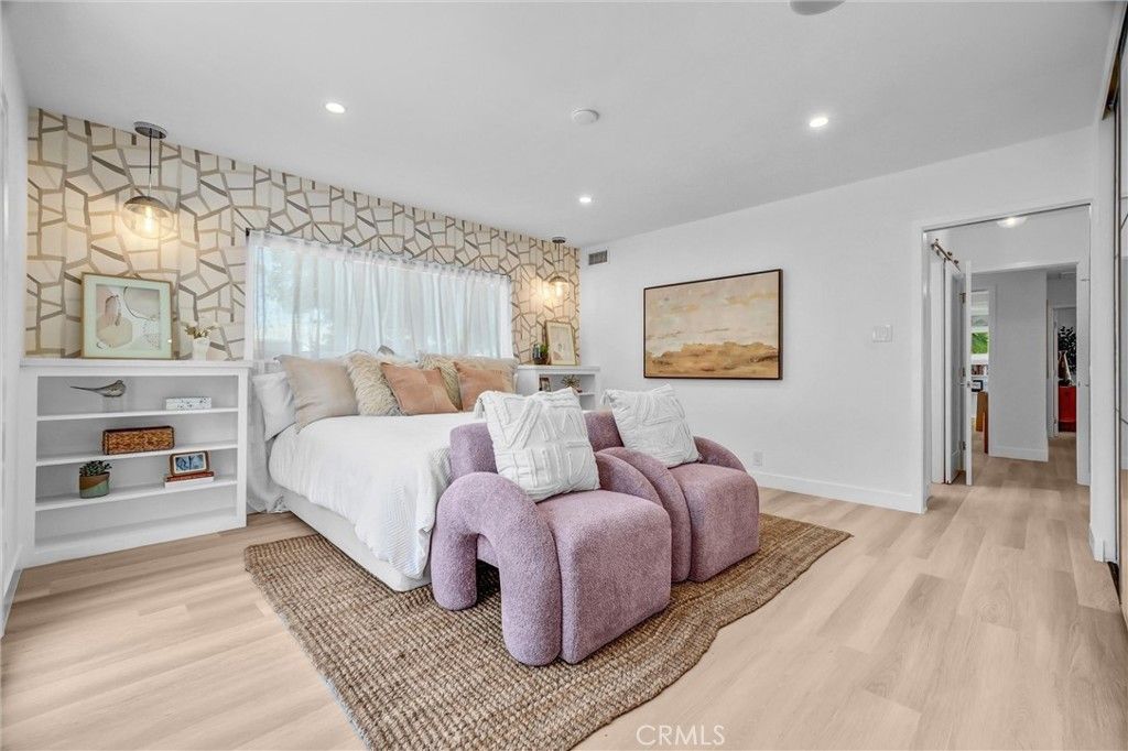 Image 15 of property listing at 3090 Eucalyptus Avenue, Long Beach, CA 90806