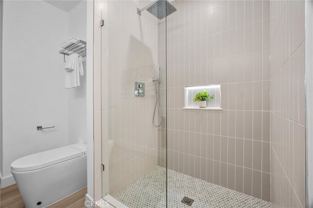 Image 23 of property listing at 3090 Eucalyptus Avenue, Long Beach, CA 90806