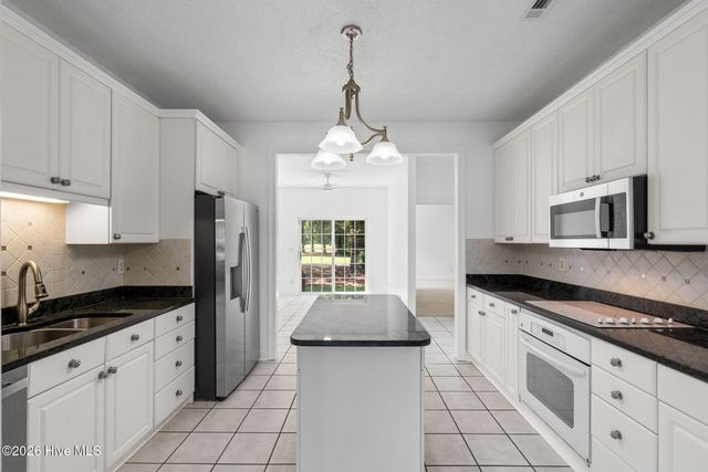 8915 Rosewood Court NW, Calabash, NC 28467