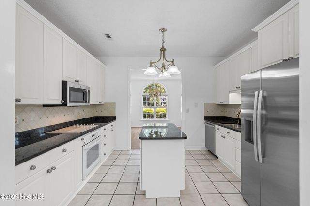 8915 Rosewood Court NW, Calabash, NC 28467