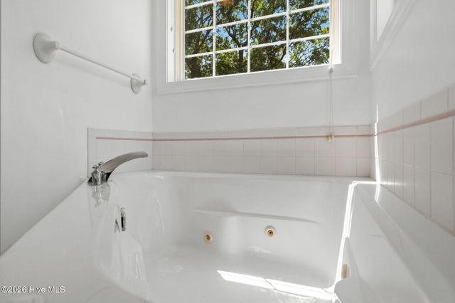 8915 Rosewood Court NW, Calabash, NC 28467