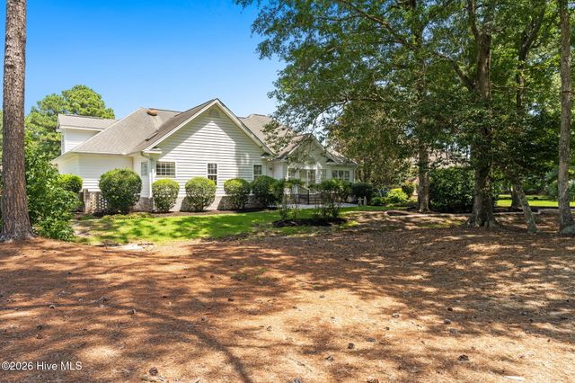 8915 Rosewood Court NW, Calabash, NC 28467