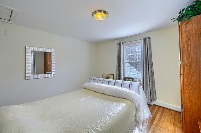 3006 DUNMORE RD, Dundalk, MD 21222