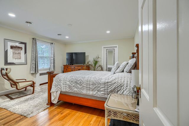 3006 DUNMORE RD, Dundalk, MD 21222