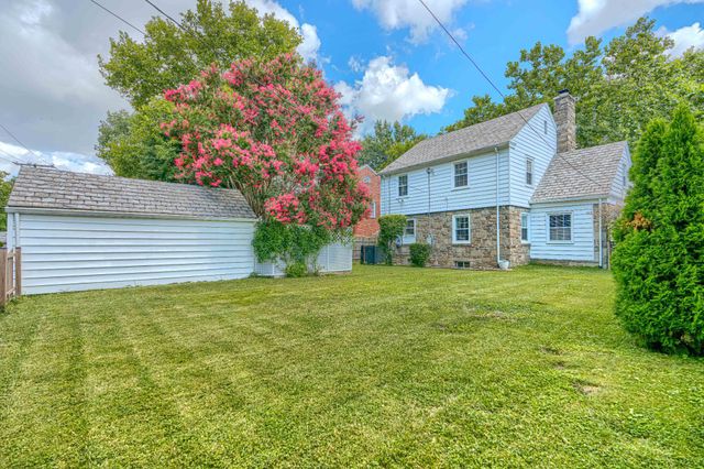 3006 DUNMORE RD, Dundalk, MD 21222