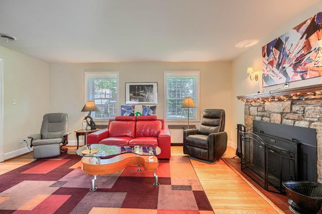 3006 DUNMORE RD, Dundalk, MD 21222