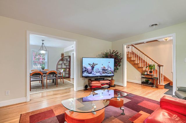 3006 DUNMORE RD, Dundalk, MD 21222