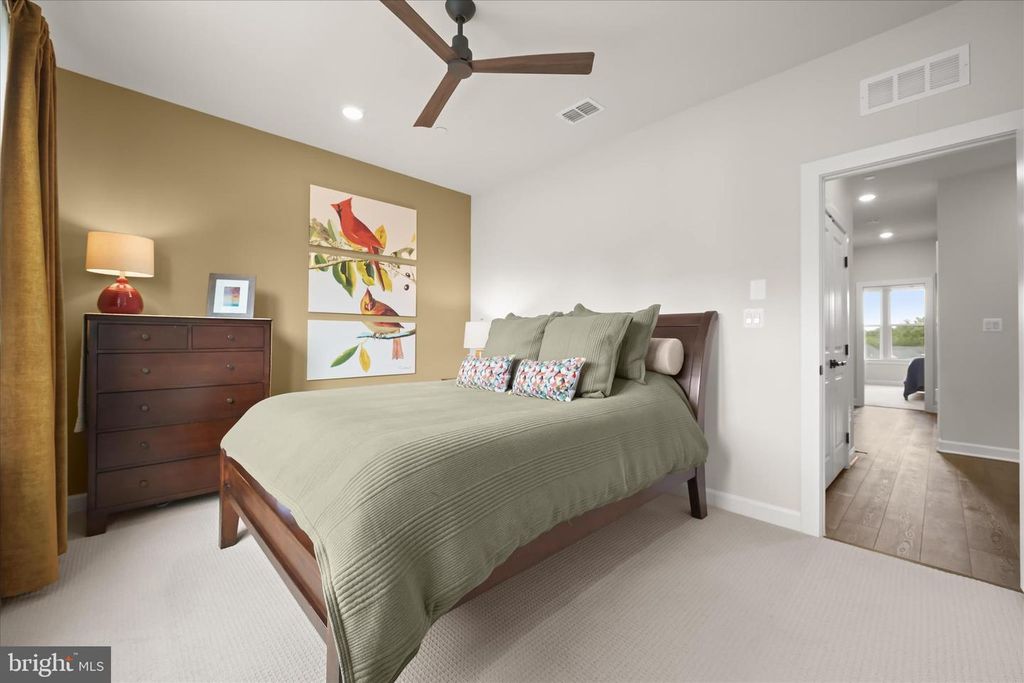 Image 41 of property listing at 7668 CROSS CREEK DR, Columbia, MD 21044