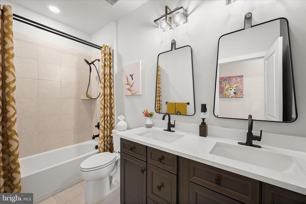 Image 45 of property listing at 7668 CROSS CREEK DR, Columbia, MD 21044