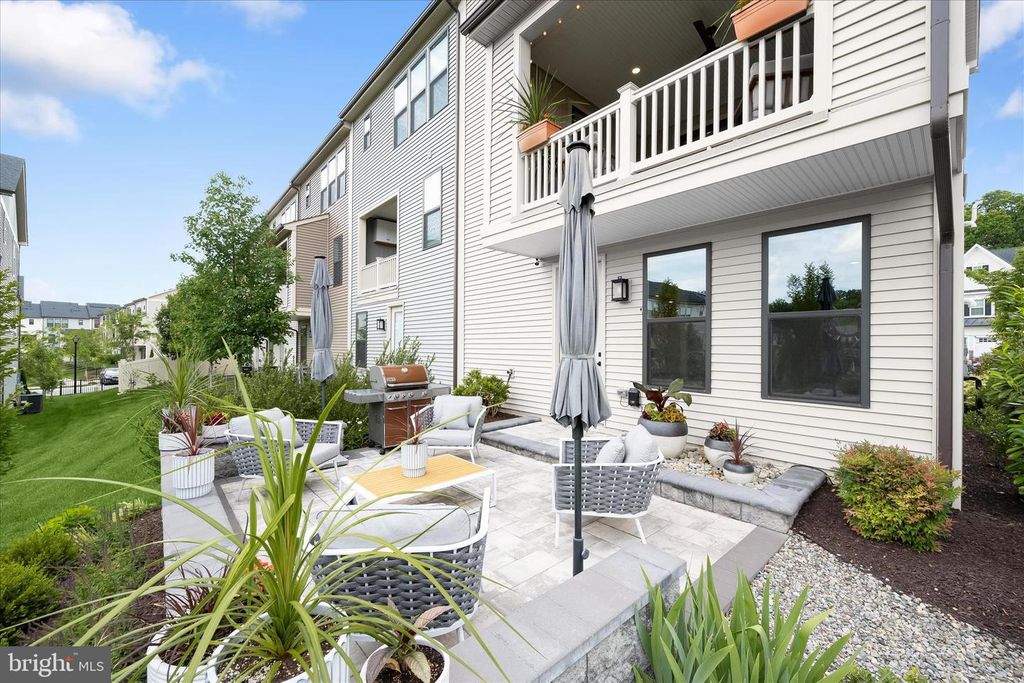 Image 51 of property listing at 7668 CROSS CREEK DR, Columbia, MD 21044