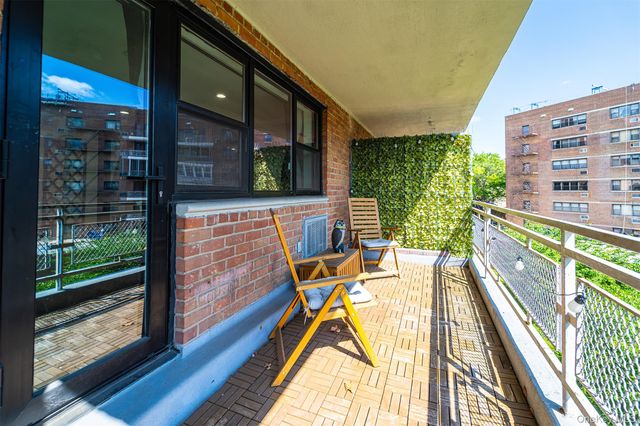88-29 155th Avenue 3F, Howard Beach, NY 11414