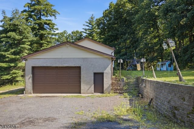 113 Deckertown Tpke, Montague Twp., NJ 07827