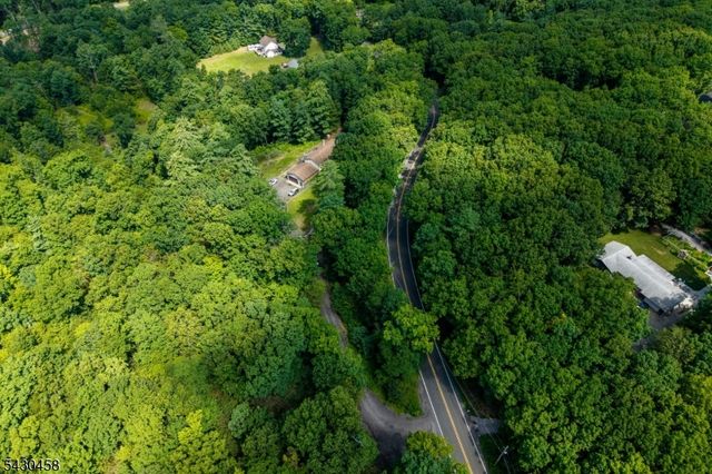 113 Deckertown Tpke, Montague Twp., NJ 07827