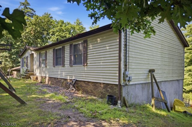 113 Deckertown Tpke, Montague Twp., NJ 07827