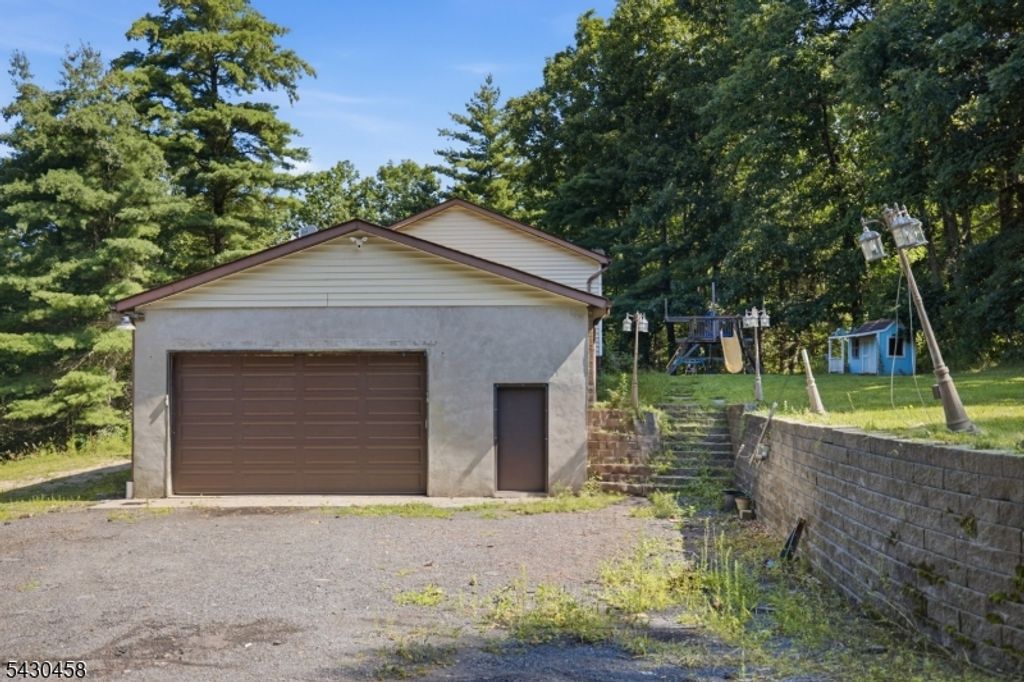 113 Deckertown Tpke, Montague Twp., NJ 07827 — photo 2
