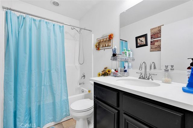15752 Whitecap Way, Victorville, CA 92394