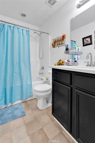 15752 Whitecap Way, Victorville, CA 92394