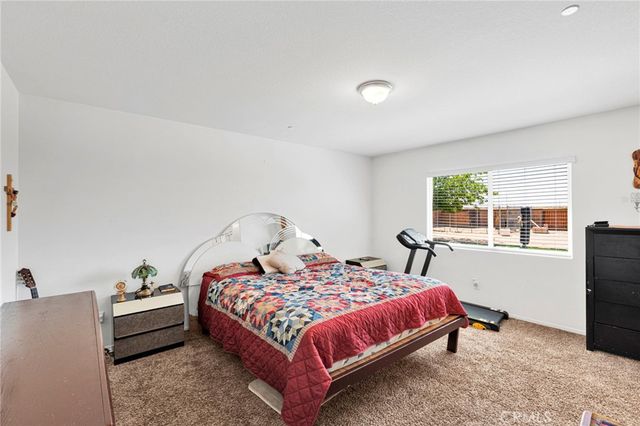 15752 Whitecap Way, Victorville, CA 92394