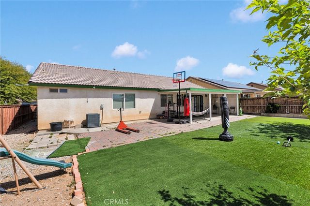 15752 Whitecap Way, Victorville, CA 92394