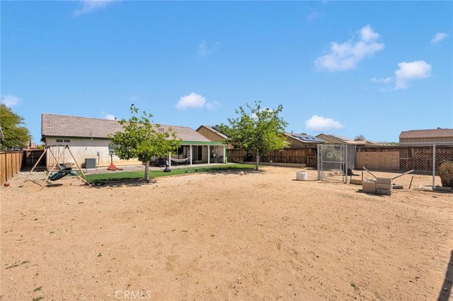 15752 Whitecap Way, Victorville, CA 92394