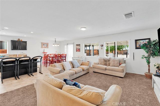 15752 Whitecap Way, Victorville, CA 92394