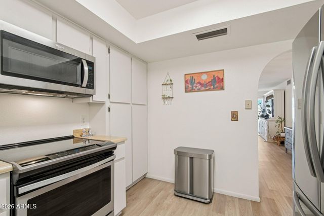 534 W HARVARD Drive, Tempe, AZ 85283