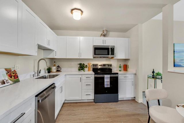 1171 Compass Lane 307, Foster City, CA 94404