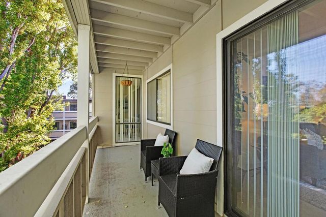 1171 Compass Lane 307, Foster City, CA 94404