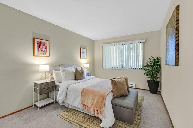 1171 Compass Lane 307, Foster City, CA 94404