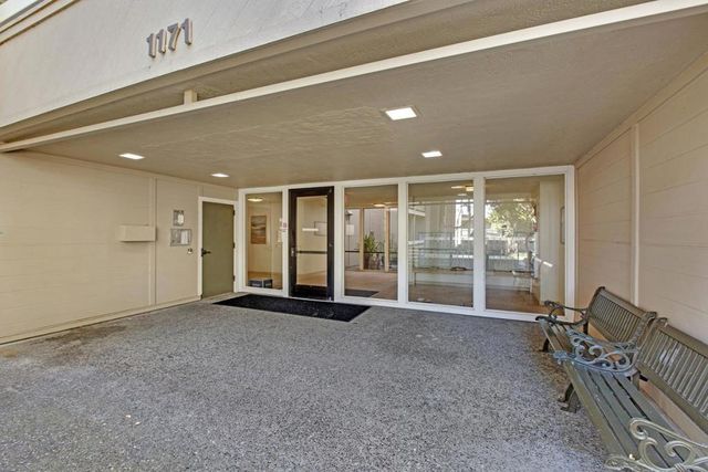 1171 Compass Lane 307, Foster City, CA 94404