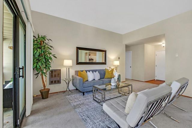 1171 Compass Lane 307, Foster City, CA 94404