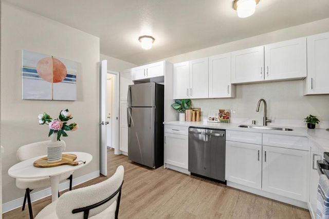 1171 Compass Lane 307, Foster City, CA 94404