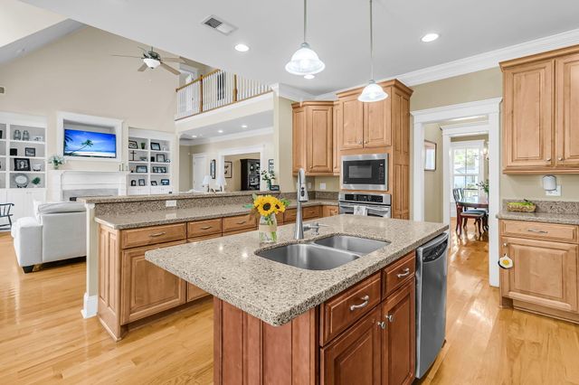 1006 King Mountain Drive, Summerville, SC 29483