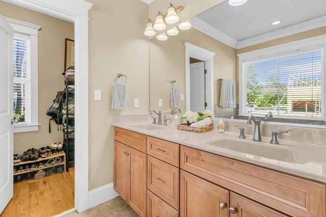 1006 King Mountain Drive, Summerville, SC 29483