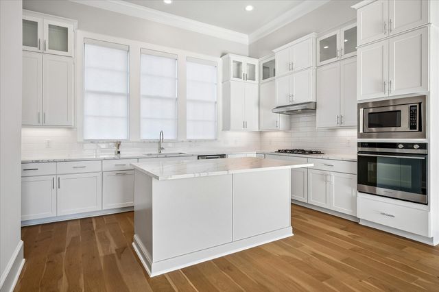 6005 Laurel Lane, Addison, TX 75001