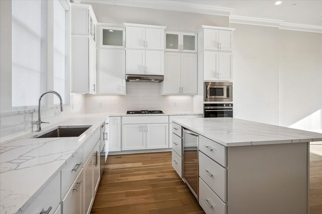 6005 Laurel Lane, Addison, TX 75001