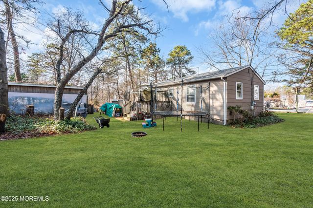 928 4th Avenue, Toms River, NJ 08757