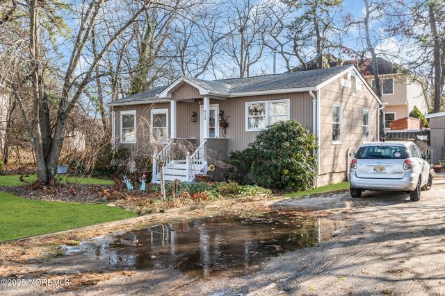 928 4th Avenue, Toms River, NJ 08757