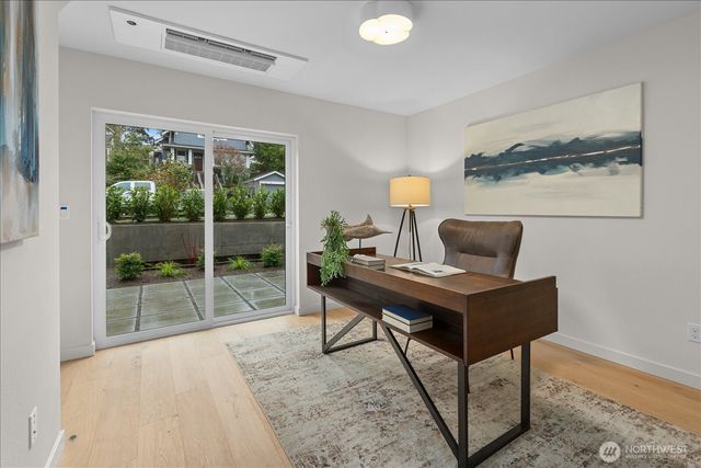 4222 Meridian Avenue N, Seattle, WA 98103