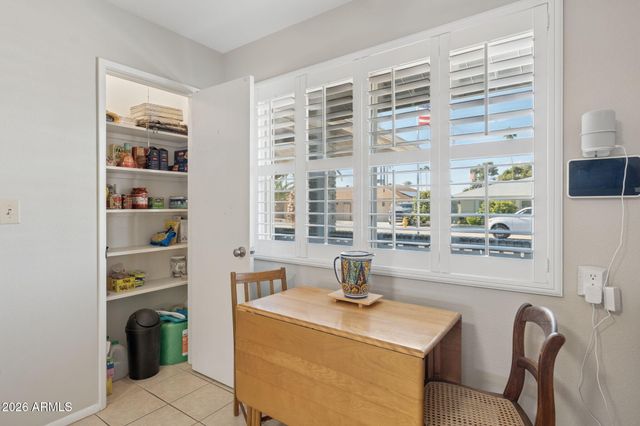 10520 W White Mountain Road, Sun City, AZ 85351