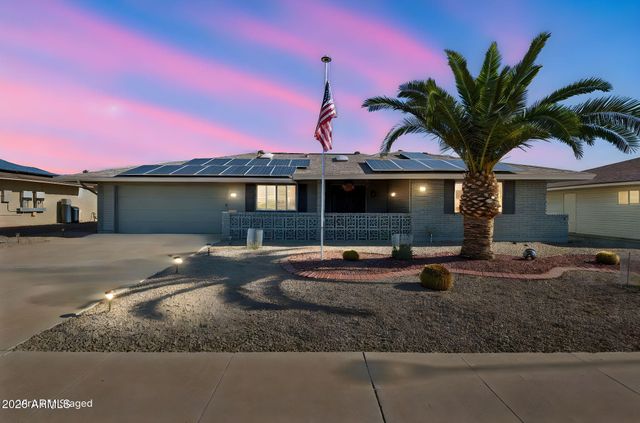 10520 W White Mountain Road, Sun City, AZ 85351