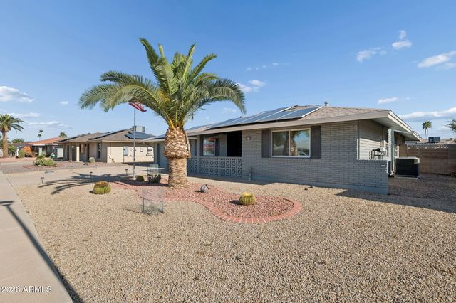 10520 W White Mountain Road, Sun City, AZ 85351