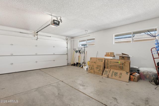 10520 W White Mountain Road, Sun City, AZ 85351