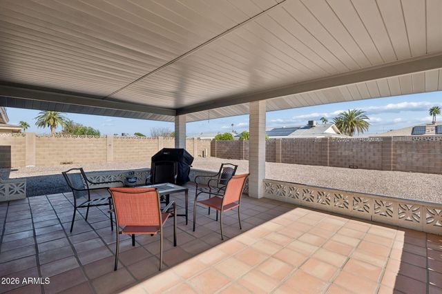 10520 W White Mountain Road, Sun City, AZ 85351