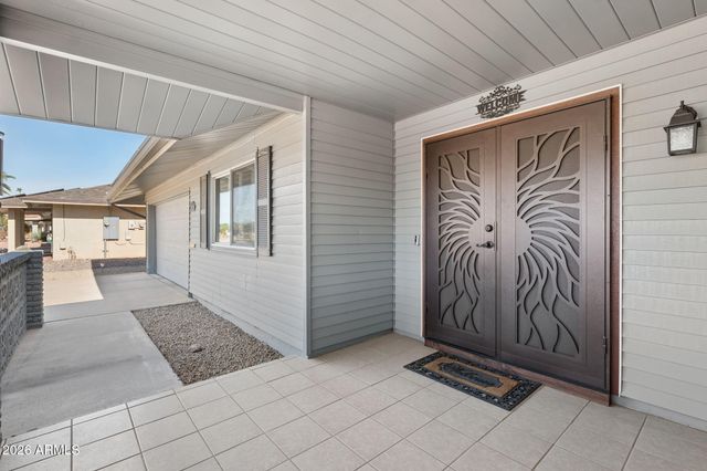 10520 W White Mountain Road, Sun City, AZ 85351