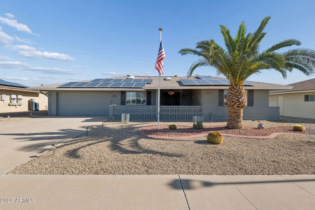 10520 W White Mountain Road, Sun City, AZ 85351