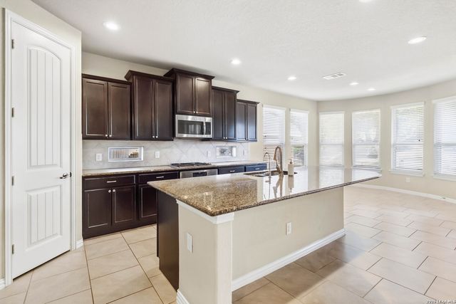 3780 CREMINI DR, Bulverde, TX 78163