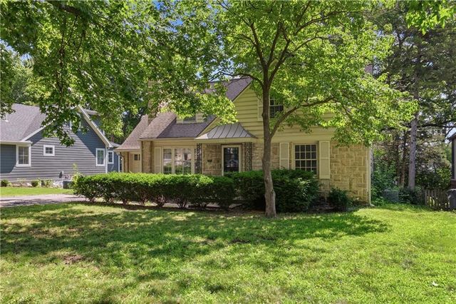 5325 Norwood Street, Fairway, KS 66205