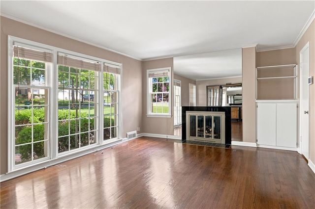 5325 Norwood Street, Fairway, KS 66205